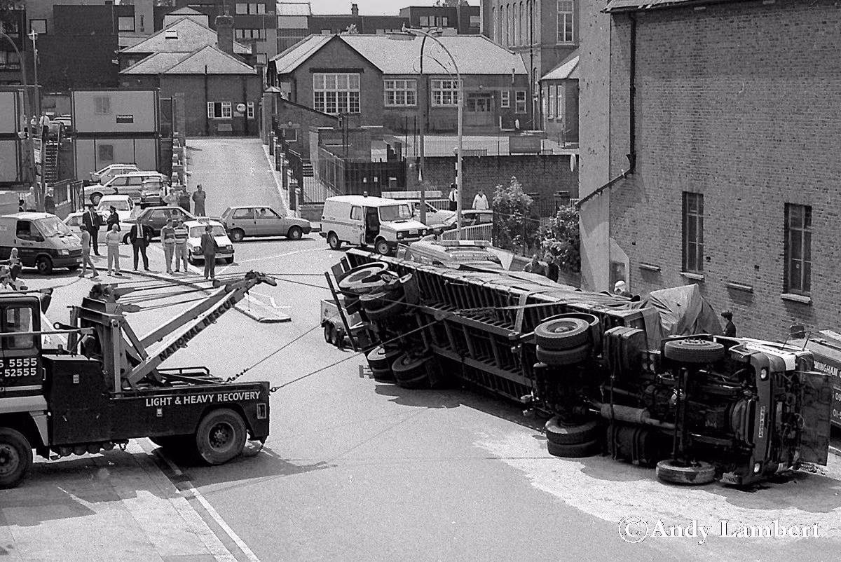 Andyy Lambert of National Rescue winch a Lorry 